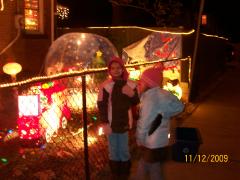 Friday December 11, 2009 19:49 - CHRISTMAS CONCERT AND DRIVE TO SEE LIGHTS 006.jpg